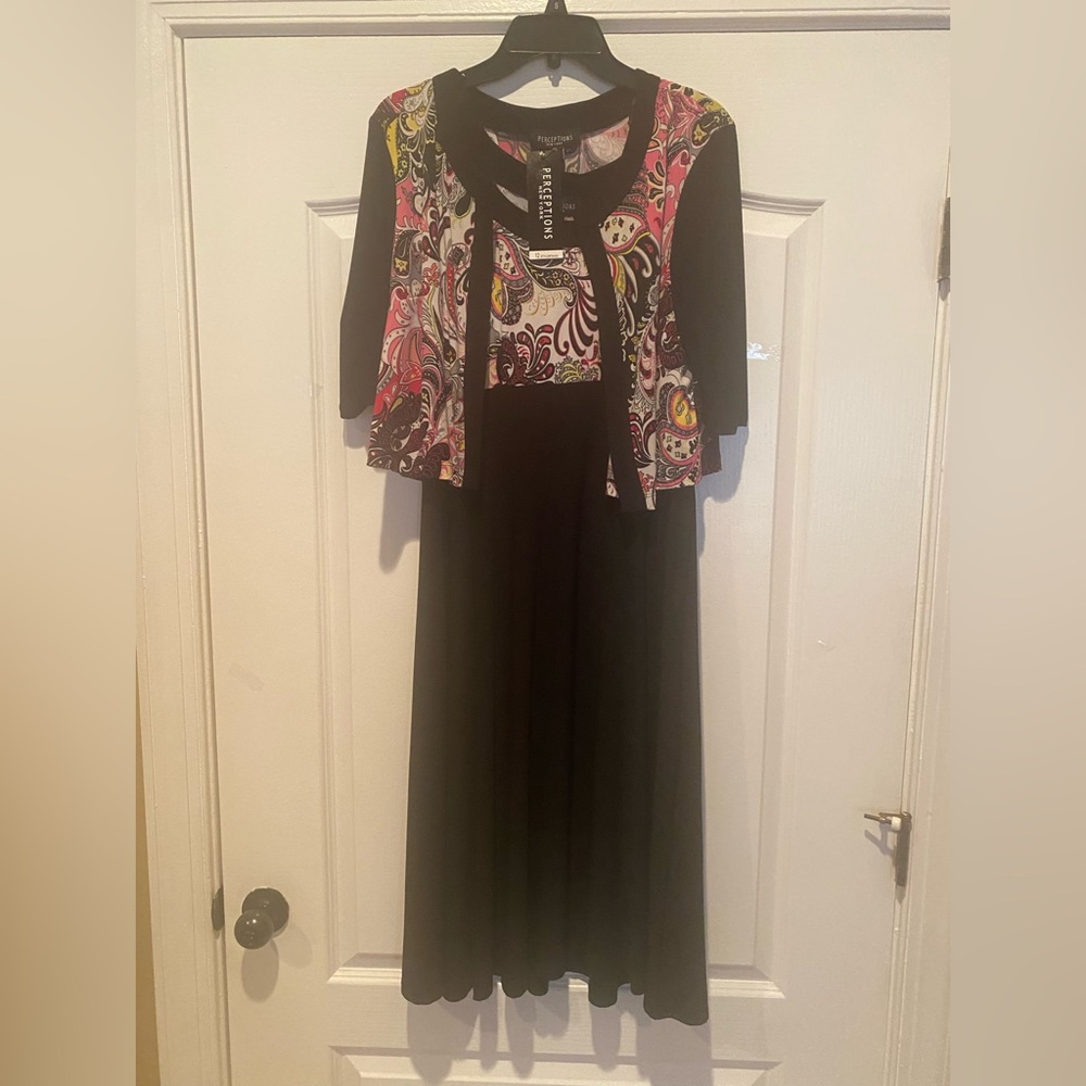Women’s 2 piece dress.